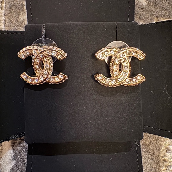 CHANEL Jewelry - CHANEL Gold and pearl Logo Earrings